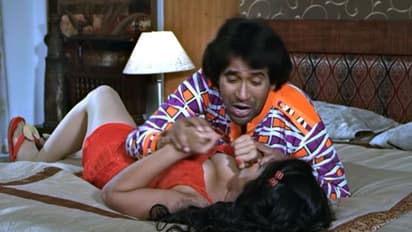 आम्रपाली दुबे ने​​ छोटी सी नाइटी में दिनेश लाल यादव  निरहुआ को ललचाया, 'ओठ ललिया चिखे दा ना' हुआ वायरल