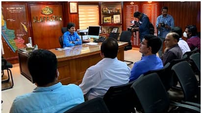 ആലപ്പുഴയിൽ പക്ഷിപ്പനി വ്യാപകം; പ്രതിരോധനടപടി വിലയിരുത്താൻ കേന്ദ്ര ഏഴംഗ സംഘം ജില്ലയിൽ