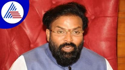 ದಿವಾಳಿಯಾದ ಕಾಂಗ್ರೆಸ್‌ ಮುಂದೇ ಹರಾಜಿಗೆ ಬರಲಿದೆ: ಸಚಿವ ಶ್ರೀರಾಮುಲು