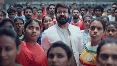 മലപ്പുറത്ത് പന്ത് തട്ടാനിറങ്ങി മോഹന്ലാല്; വേള്ഡ്കപ്പ് ട്രിബ്യൂട്ട് സോംഗ് എത്തി