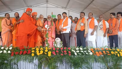 ಕಾವಿ ವೇಷ ಹಾಕಿಕೊಂಡ ಕೆಲವರಿಂದ ಅಧರ್ಮ: ಶ್ರೀ ವಿಷಾದ