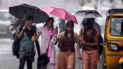 நாளை பள்ளி, கல்லூரிகளுக்கு விடுமுறை..? சென்னையில் அடித்து ஊற்ற போகும் கனமழை.. வெதர் அப்டேட்