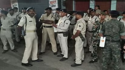 मूर्ति विसर्जन में बवाल, धारदार हथियार से युवक की हत्या, दो लोगों को मारी गोली, जानें पूरा मामला