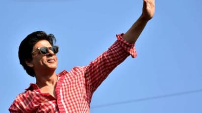 വൻ തിരിച്ചുവരവിനായി ഷാരൂഖ് ഖാൻ, ഒരുങ്ങുന്നത് വമ്പൻ ചിത്രങ്ങള്‍