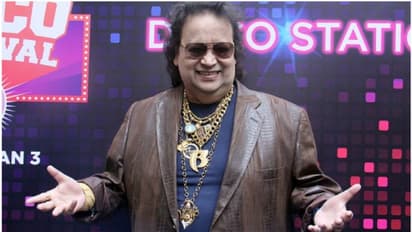 സീറോ കൊവിഡ് നയത്തിനെതിരെ പ്രതിഷേധം; ബാപ്പി ലാഹിരിയുടെ 'ജിമ്മി ജിമ്മി' ഗാനത്തെ ഏറ്റെടുത്ത് ചൈനീസ് ജനത 