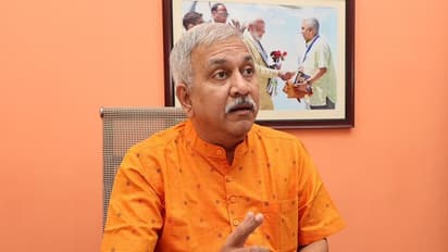 திமுகவின் உருட்டல், மெரட்டலுக்கெல்லாம் பாஜக அஞ்சாது - பாஜக துணை தலைவர் நாராயணன் திருப்பதி டுவீட்!