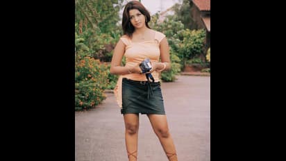 పూరి జగన్నాధ్ పై విరుచుకుపడ్డ హీరోయిన్.. తప్పు ఆమెదే అయినప్పటికీ.. 