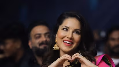 சன்னி லியோன் - தர்ஷா குப்தா ஆடையை ஒப்பிட்டு பேசிய நடிகர் சதீஷுக்கு சவுக்கடி பதில் கொடுத்த இயக்குனர் நவீன்