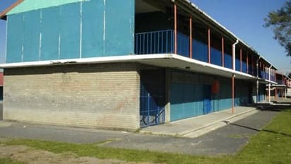 ഒരു കെട്ടിടം അങ്ങനെ തന്നെ മോഷ്ടിച്ച് കള്ളന്മാര്!; ഇതെന്തൊരു കള്ളന്മാരെന്ന് ജനം...