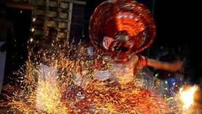 കാന്താരയ്ക്കു പിന്നാലെ മലയാളത്തില്‍ നിന്ന് 'കതിവനൂര്‍ വീരന്‍'; തെയ്യം പശ്ചാത്തലമാക്കുന്ന ബിഗ് ബജറ്റ് ചിത്രം