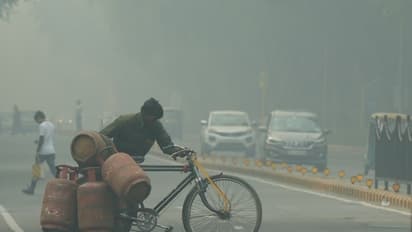 Delhi's AQI remains in 'poor' category; cold weather to hit parts of North India