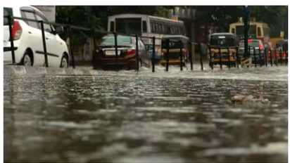 തുലാവർഷത്തോടൊപ്പം ചക്രവാതച്ചുഴിയും; സംസ്ഥാനത്ത് മഴ കനക്കുന്നു, ഇന്ന് 12 ജില്ലകളിൽ യെല്ലോ അലർട്ട്