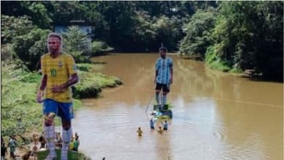 പുഴ ഞങ്ങളുടെ പരിധിയിൽ, പരാതി കിട്ടിയാലും കട്ടൗട്ടുകൾ മാറ്റില്ല: കൊടുവള്ളി നഗരസഭ