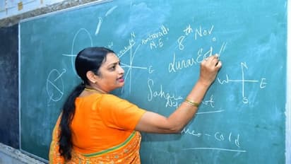 మంత్రి ఉషశ్రీ చరణ్ పై నాన్ బెయిలబుల్ వారెంట్..