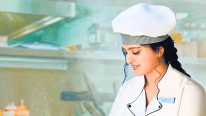 #Anushka Shetty: అనుష్క ని ఆంటీ అంటాడా హీరో!?