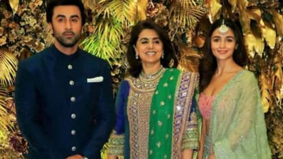 'കൊച്ചുമകളെ കാണാന്‍ ആരെപ്പോലെയാണ്?'; മറുപടിയുമായി നീതു കപൂര്‍; വീഡിയോ വൈറല്‍