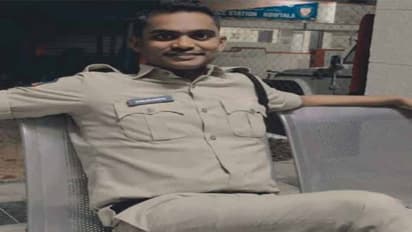 కౌటాల పోలీస్ స్టేషన్ లో గన్ మిస్ ఫైర్:కానిస్టేబుల్ మృతి