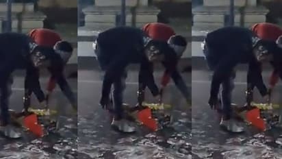 ಬರ್ತ್‌ಡೇ ಆಚರಿಸಿ ರಸ್ತೆ ಗಬ್ಬೆಬ್ಬಿಸಿದವರ ಕರೆಸಿ ಕ್ಲೀನ್ ಮಾಡಿಸಿದ ಪೊಲೀಸರು