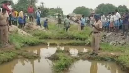 சாலை விரிவாக்கத்திற்கு தோண்டப்பட்ட பள்ளத்தில் விழுந்து சிறுவன் பலி... கடலூரில் நிகழ்ந்த சோகம்!!