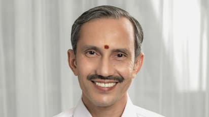 ഗവർണറാണ് ശരിയെന്ന് പറയാൻ യുഡിഎഫ് തയ്യാറാകണം, കേരള സർക്കാരിനെ പിൻവാതിൽ വഴി പുറത്താക്കില്ല: എംടി രമേശ്