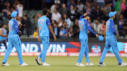 അന്ന് ബാബറും റിസ്‌വാനും, ഇന്ന് ബട്‌ലറും ഹെയ്ല്‍സും; ഇന്ത്യക്ക് ലോകകപ്പ് ചരിത്രത്തിലെ വലിയ നാണക്കേട്