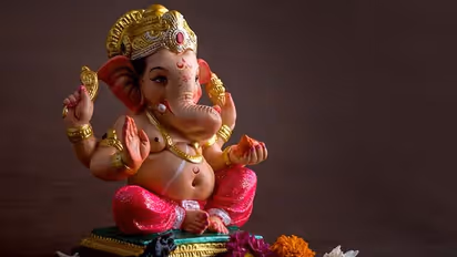 Sankashti Chaturthi 2022: 12 नवंबर को इस विधि से करें संकष्टी चतुर्थी व्रत, जानें सही तारीख, मुहूर्त व महत्व