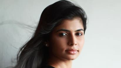 OTP பகிராமல் சின்மயி குடும்பத்தில் நடந்த நூதன பண மோசடி! பல லட்சம் அபேஸ்... சைபர் கிரைமில் பரபரப்பு புகார்!