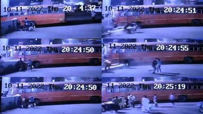 മഹാരാഷ്ട്രയിൽ ബസ് ഇടിച്ച തകർത്ത മതിലിന്നടിയിൽപ്പെട്ട് പതിനൊന്നുകാരന് ദാരുണാന്ത്യം; സിസിടിവി ദൃശ്യങ്ങൾ പുറത്ത്
