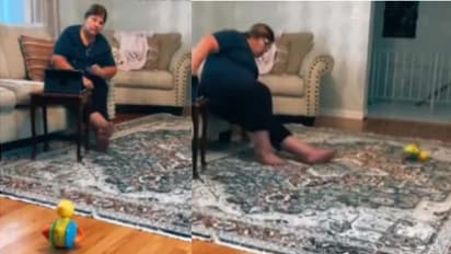 കളിപ്പാട്ടം കൊണ്ട് മകളുടെ പ്രാങ്ക്; സോഫയില് നിന്ന് നിലത്തു വീണ് അമ്മ; വീഡിയോ