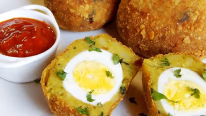 சிக்கன் கபாப் தெரியும். இதென்ன "முட்டை கபாப்" வாங்க பார்க்கலாம்!