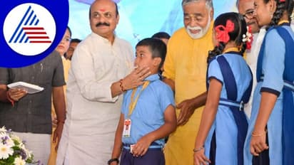 Viveka Scheme: ವಿವಾದ ನಡುವೆಯೇ ಶಿಕ್ಷಣ ಇಲಾಖೆಯ  "ವಿವೇಕ" ಯೋಜನೆಗೆ ಸಿಎಂ ಚಾಲನೆ 