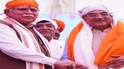 हरियाणा के मुख्यमंत्री मनोहर लाल ने पूर्व सांसद तरुण विजय को किया सम्मानित