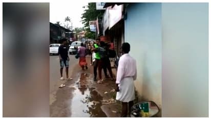 കടമ്പനാട് സ്കൂൾ വിദ്യാർത്ഥികളെ 12 അംഗ സംഘം മര്ദ്ദിച്ചു, 3 പേര് പിടിയില്