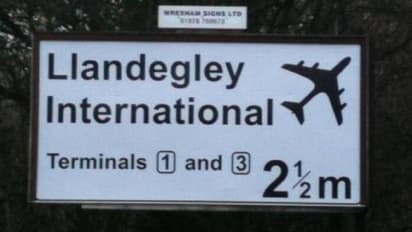 ഇതുവഴി പോയാൽ എയർപോർട്ട്; 20 വർഷമായി ഇല്ലാത്ത എയർപോർട്ടിലേക്ക് വഴികാട്ടി ബോർഡ്