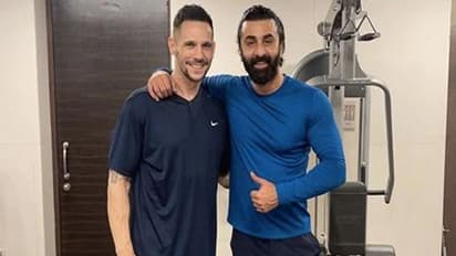 बेटी के जन्म के बाद भी रणबीर कपूर ने जिम से नहीं लिया ब्रेक, न्यू डैड को देखकर यूजर ने दिए ऐसे रिएक्शन 