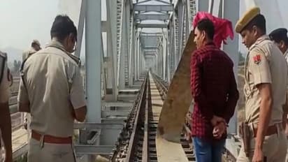 20 साल संघर्ष किया-13 दिन बाद ही उड़ा दिया, उदयपुर-अहमदाबाद रेलवे ब्रिज पर उठे सवालों पर पढ़िए ग्राउंड रिपोर्ट