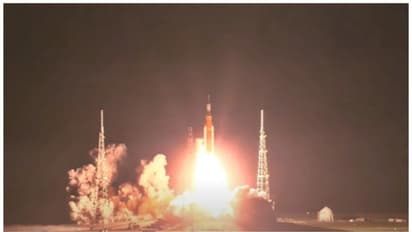 നമ്മൾ വീണ്ടും ചന്ദ്രനിലേക്ക്, ആർട്ടിമിസ് 1 വിക്ഷേപണം വിജയം