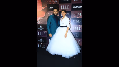 ELLE ಬ್ಯೂಟಿ ಅವಾರ್ಡ್ಸ್ 2022ನಲ್ಲಿ ಮಿಂಚಿದ ದೀಪಿಕಾ,  ಜಾನ್ವಿ  ಪೋಟೋ ವೈರಲ್‌