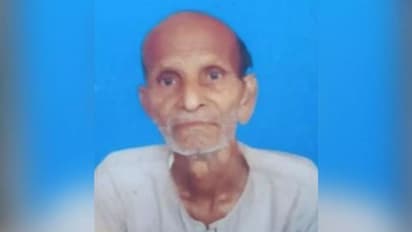 कागजों पर मौत के बाद सबूत देते-देते जिंदगी की जंग हार गया बुजुर्ग, न्यायालय में ही तोड़ा दम