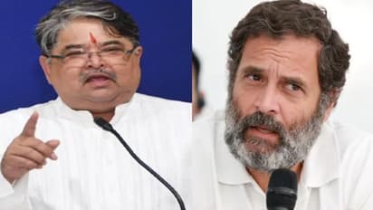 सावरकर के पोते ने राहुल गांधी के खिलाफ दर्ज कराई शिकायत, कहा-अपमान करना कांग्रेस को महंगा पड़ेगा