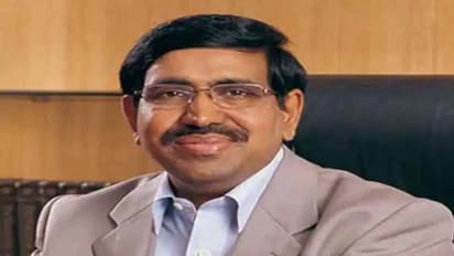 మాజీ మంత్రి నారాయణ కుమార్తె ఇళ్లలో కొనసాగుతున్న ఏపీ సీఐడీ సోదాలు..