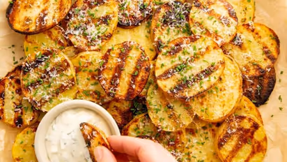 "க்ரில்ட் பொட்டேட்டோ" இனி குழந்தைகள் கேட்டால், வீட்டிலேயே செய்து கொடுத்து அசத்துங்க!