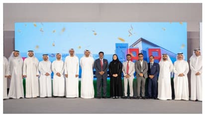 ഹോട്ട്പാക്കിന്റെ 250 മില്യന് ദിര്ഹം പ്ലാന്റ് എന്ഐപിയില് മന്ത്രി സാറ അല് അമീരി ഉദ്ഘാടനം ചെയ്തു