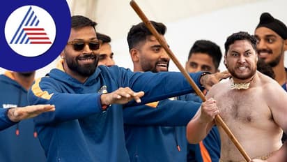 ತೌರಂಗಾಗೆ ಆಗಮಿಸಿದ ಟೀಂ ಇಂಡಿಯಾಗೆ ನ್ಯೂಜಿಲೆಂಡ್ನ ಸಾಂಪ್ರದಾಯಿಕ ಪೌಹಿರಿ ಸ್ವಾಗತ!