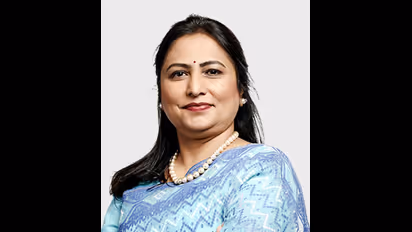 கௌதம் அதானியின் வெற்றிக்கு காரணமே இவங்க தான்.. ப்ரீத்தி அதானியின் சொத்து மதிப்பு இத்தனை கோடியா?