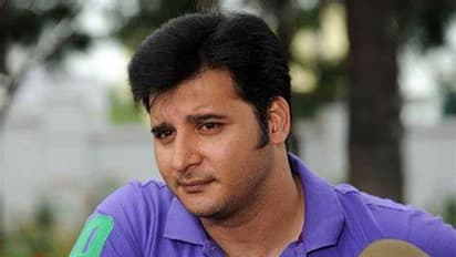 சிகரெட் வாங்க கூட காசு இல்ல.. டாக்சி ஓட்டுனேன்; லவ் பிரேக் அப் ஆனதால் தற்கொலைக்கு முயன்றேன்- அப்பாஸ் ஓபன் டாக்