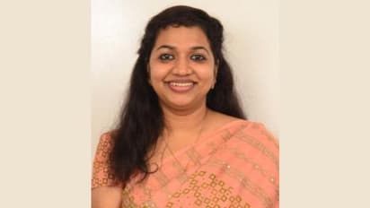 ഉമ്മൻ ചാണ്ടിയുടെ മകൾ മറിയ ഉമ്മന് മാനേജ്മെൻ്റിൽ ഡോക്ടറേറ്റ് 