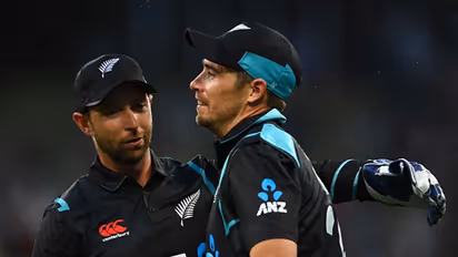 NZ vs IND: இந்தியாவிற்கு எதிராக ஹாட்ரிக்..! டி20 கிரிக்கெட்டில் 2வது ஹாட்ரிக்கை வீழ்த்தி டிம் சௌதி சாதனை