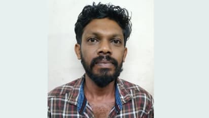 സ്കൂൾ യൂണിഫോമിൽ പെൺകുട്ടിയെ തട്ടിക്കൊണ്ടുപോയി പീഡിപ്പിച്ചു, റെയിൽവേ സ്റ്റേഷനിൽ ഉപേക്ഷിച്ചു കടന്നു, അറസ്റ്റ്