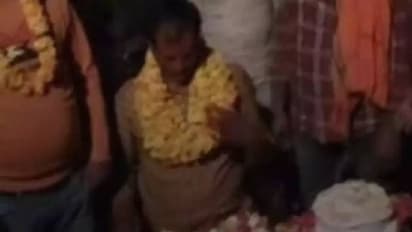 തോക്ക് വച്ച് പിറന്നാൾ കേക്ക് മുറിച്ച് ലൈവുമിട്ടു, ഗ്രാമത്തലവൻ അറസ്റ്റിലായി